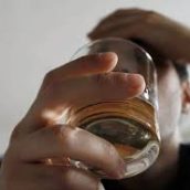 Politique contre l’alcoolisme : tiraillements autour du vin
